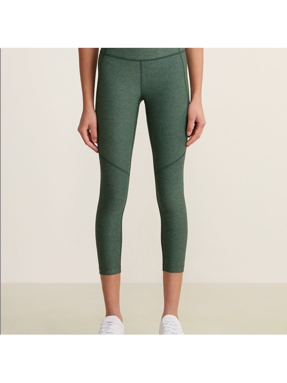 Outdoor Voices Women's Medium Green Warm Up Crop Athletic Leggings